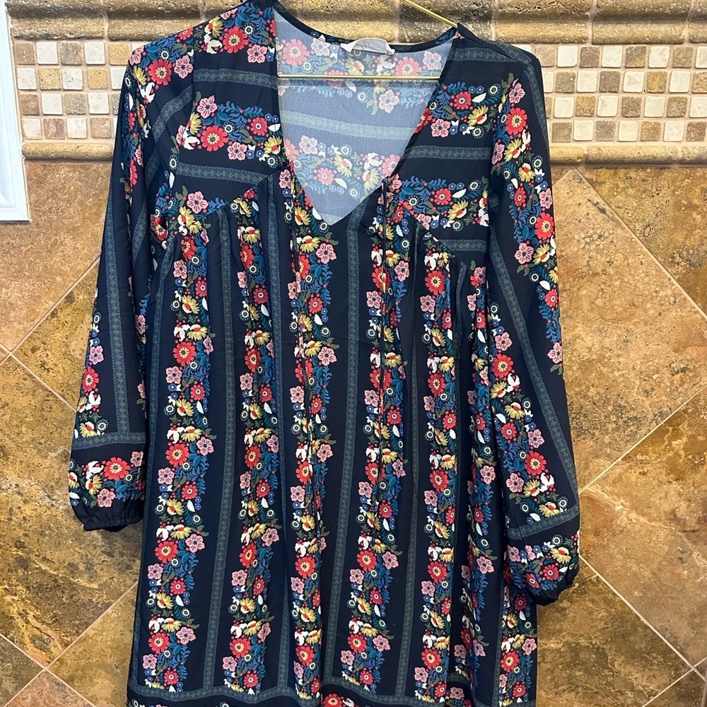 Carly Jean Los Angeles Black Floral Blouse
